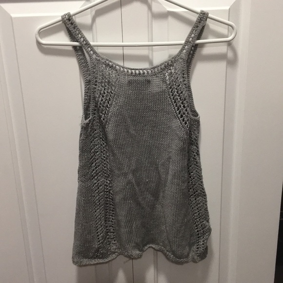 American Eagle Grey Flowy Top - Picture 2 of 4